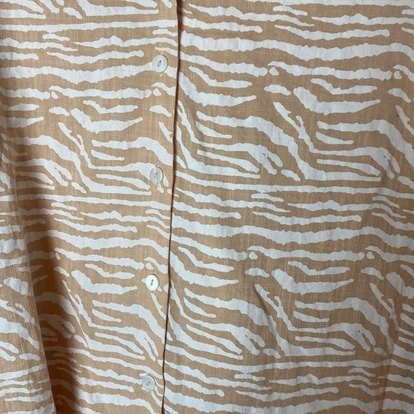 Entro linen blend animal print button down shirt size large tan & white - Picture 3 of 7